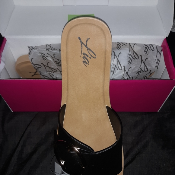 Sandals - Picture 2 of 2